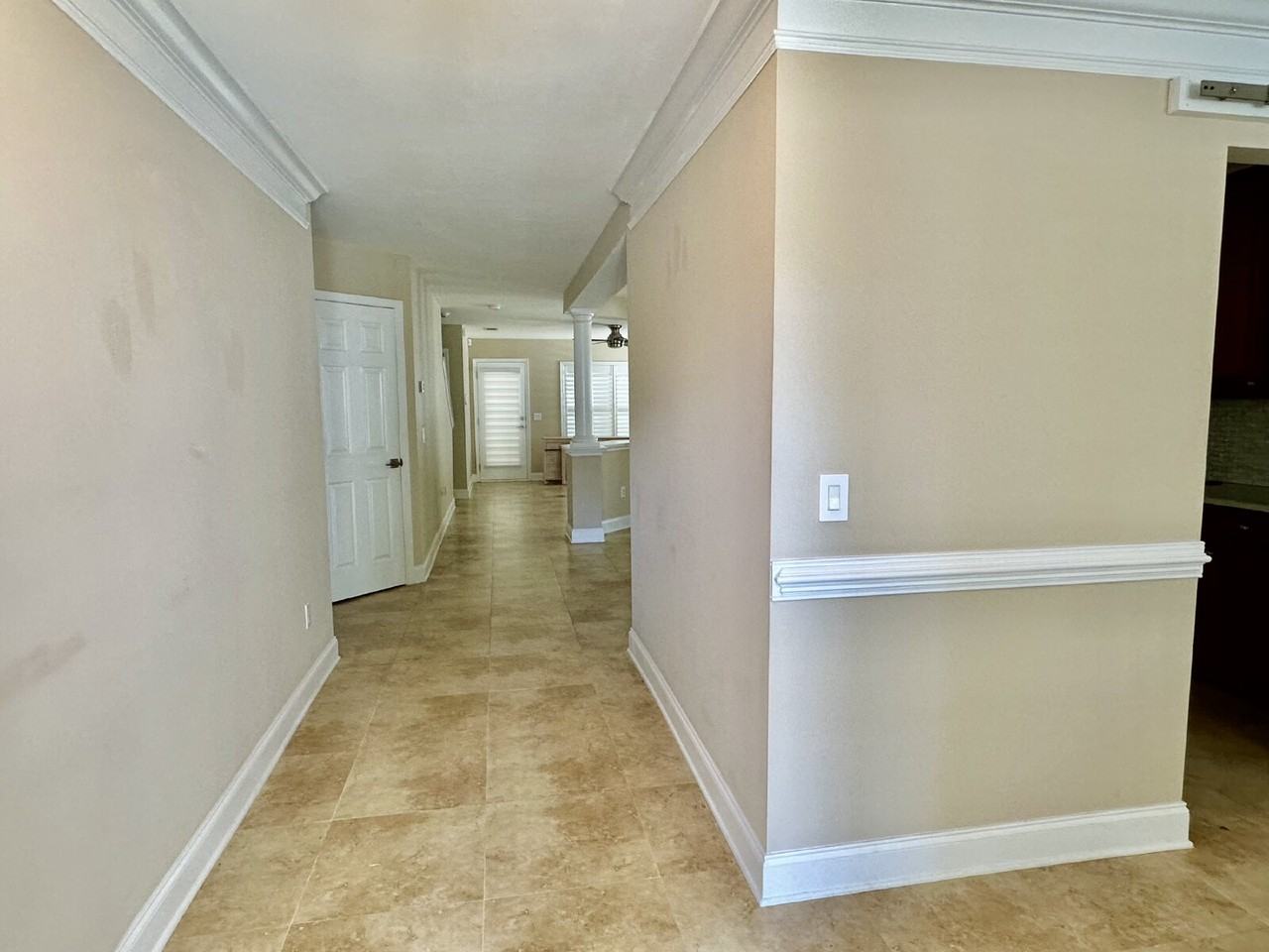 30 Gables Ln - Photo 3 of 33