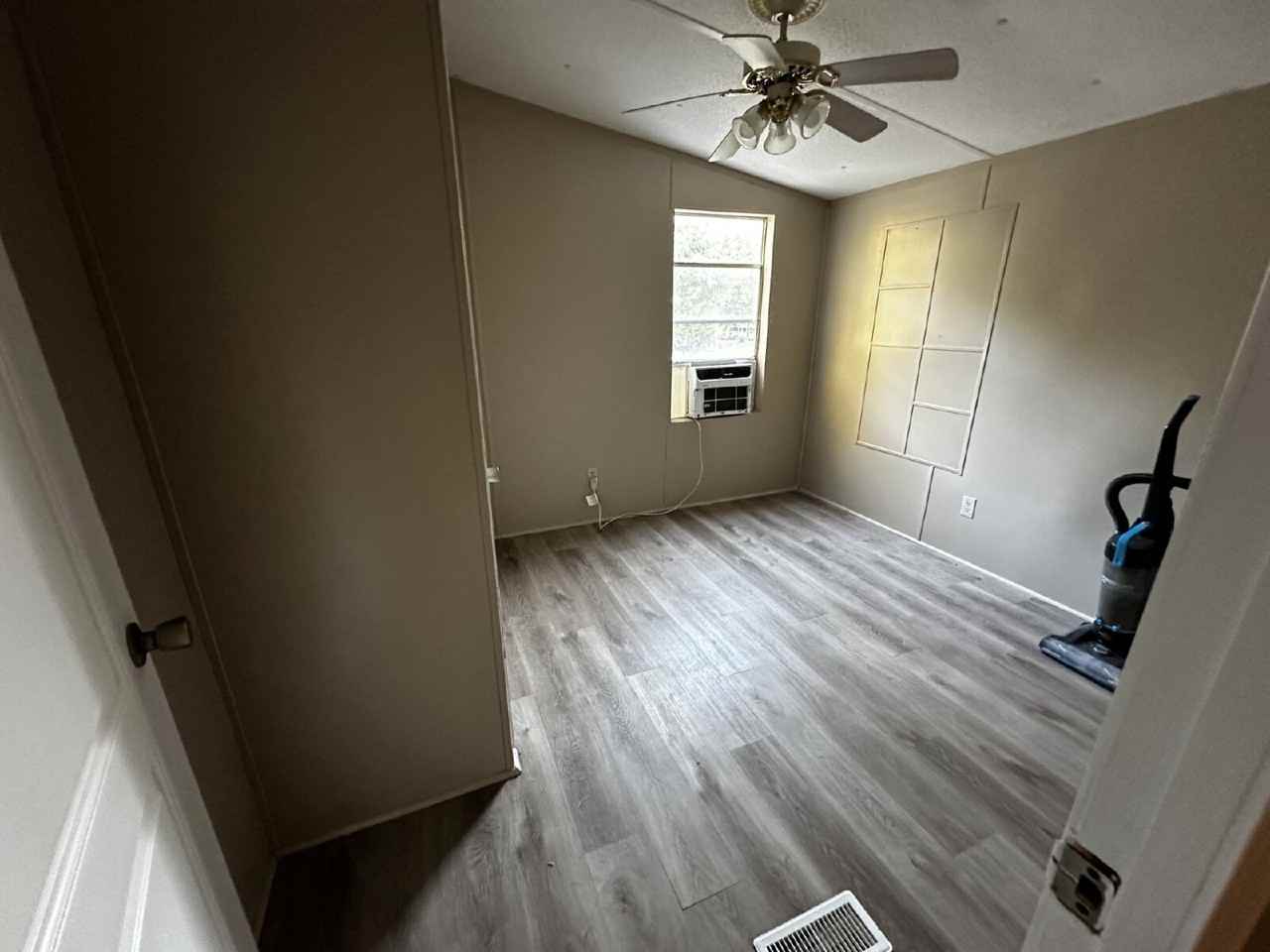 881 Greenhead Rd - Photo 4 of 15
