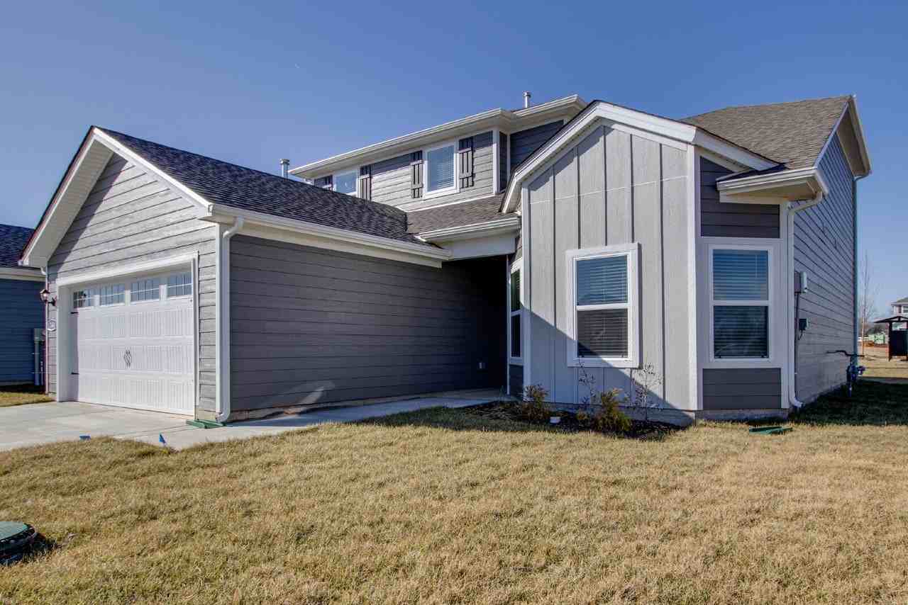 2404 Alberto Dr - Photo 2 of 34