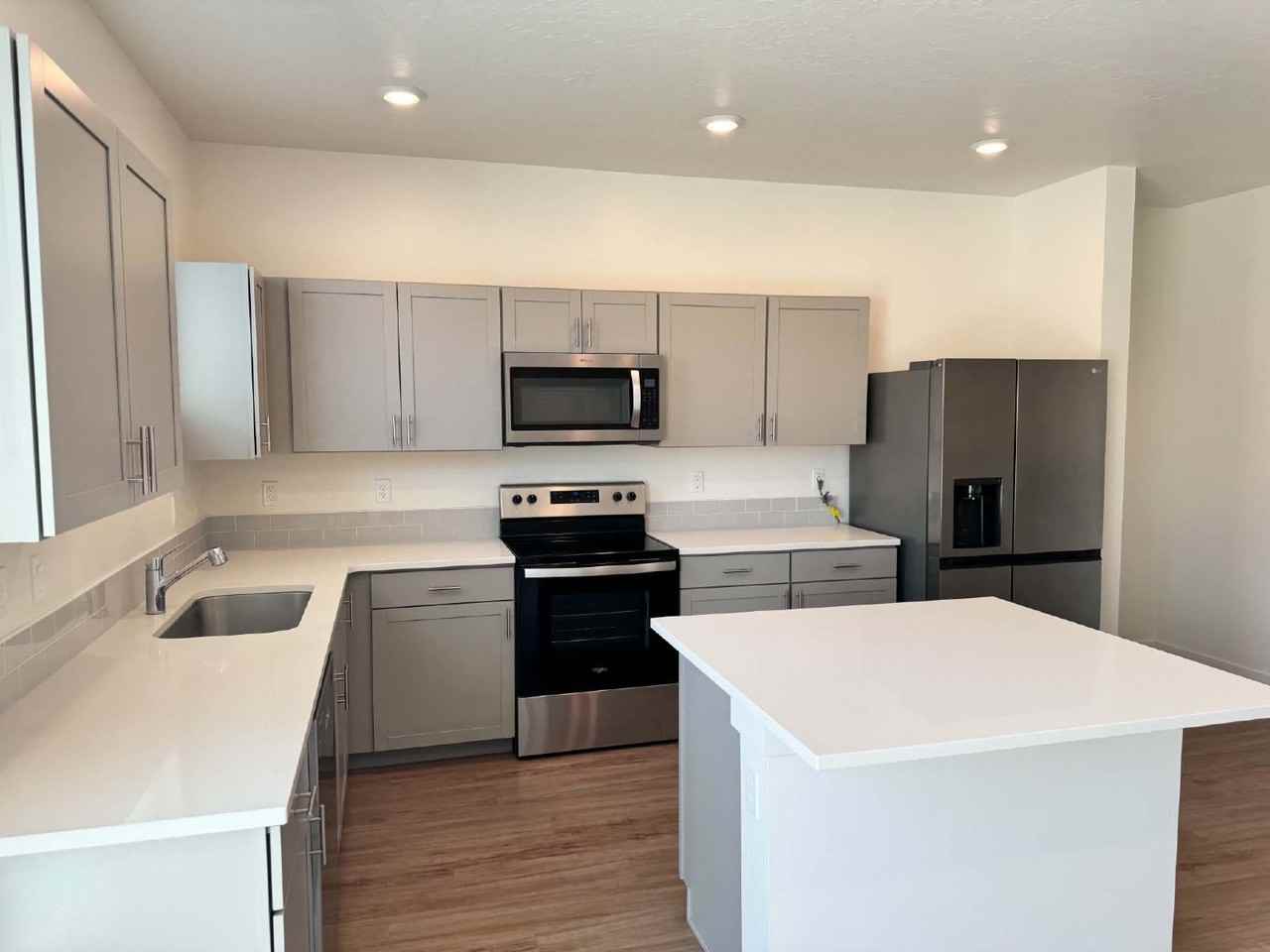 4326 S Colditz Way - Photo 4 of 30