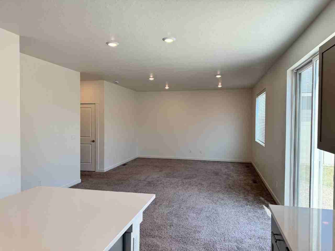 4326 S Colditz Way - Photo 7 of 30