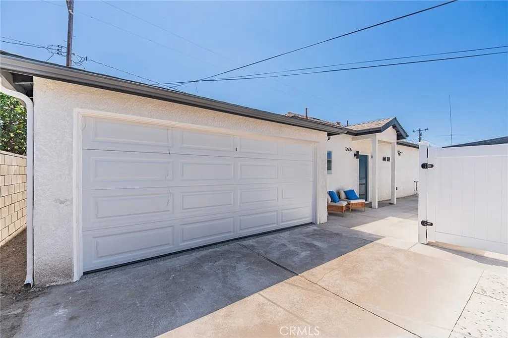 12576 Barbara Ave - Photo 5 of 18