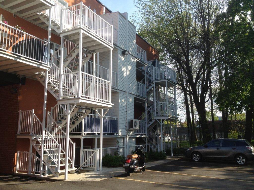 2131 Rue Augustin-Cantin #201 - Photo 2 of 9