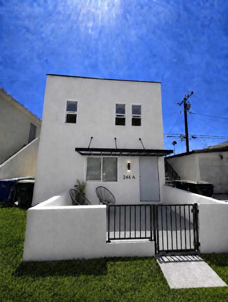 244 E Del Amo Blvd #A - Photo 4 of 6