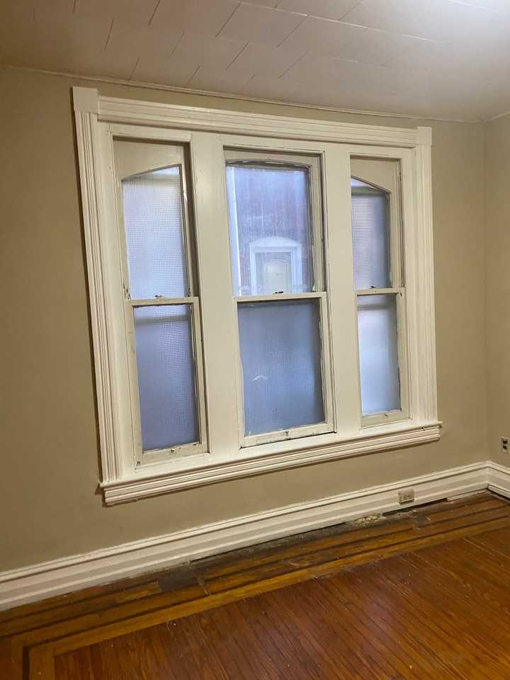 302 N 14th St #2 - Photo 2 of 4