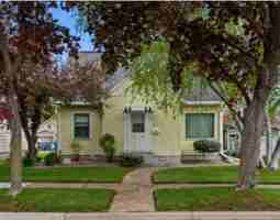 featured image of 2117 Adams St