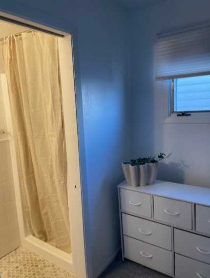 2117 Adams St - Photo 5 of 16