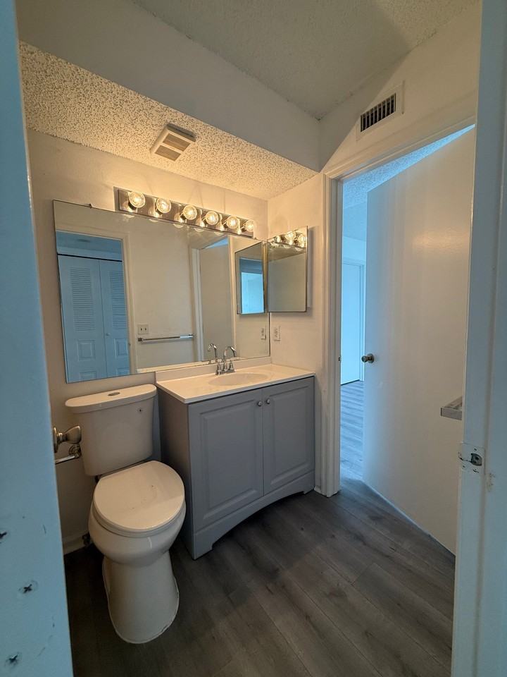 13565 Eagle Ridge Dr #1124 - Photo 6 of 13