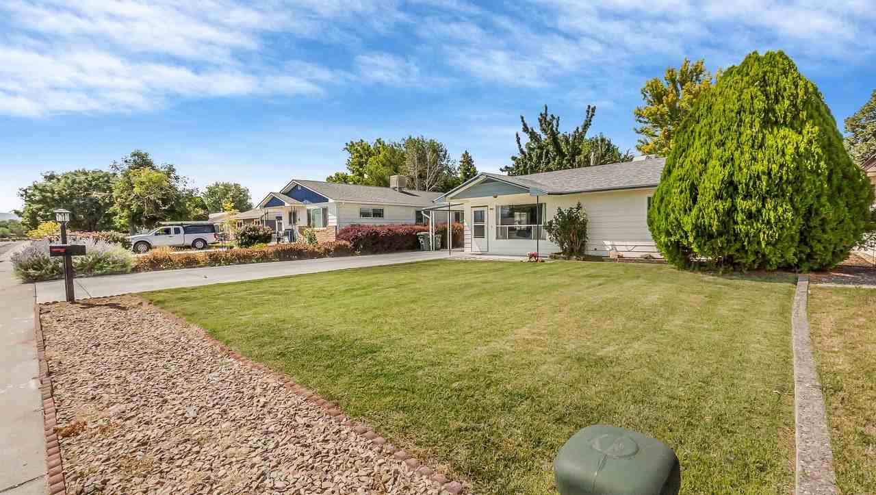 2832 Texas Ave - Photo 4 of 15