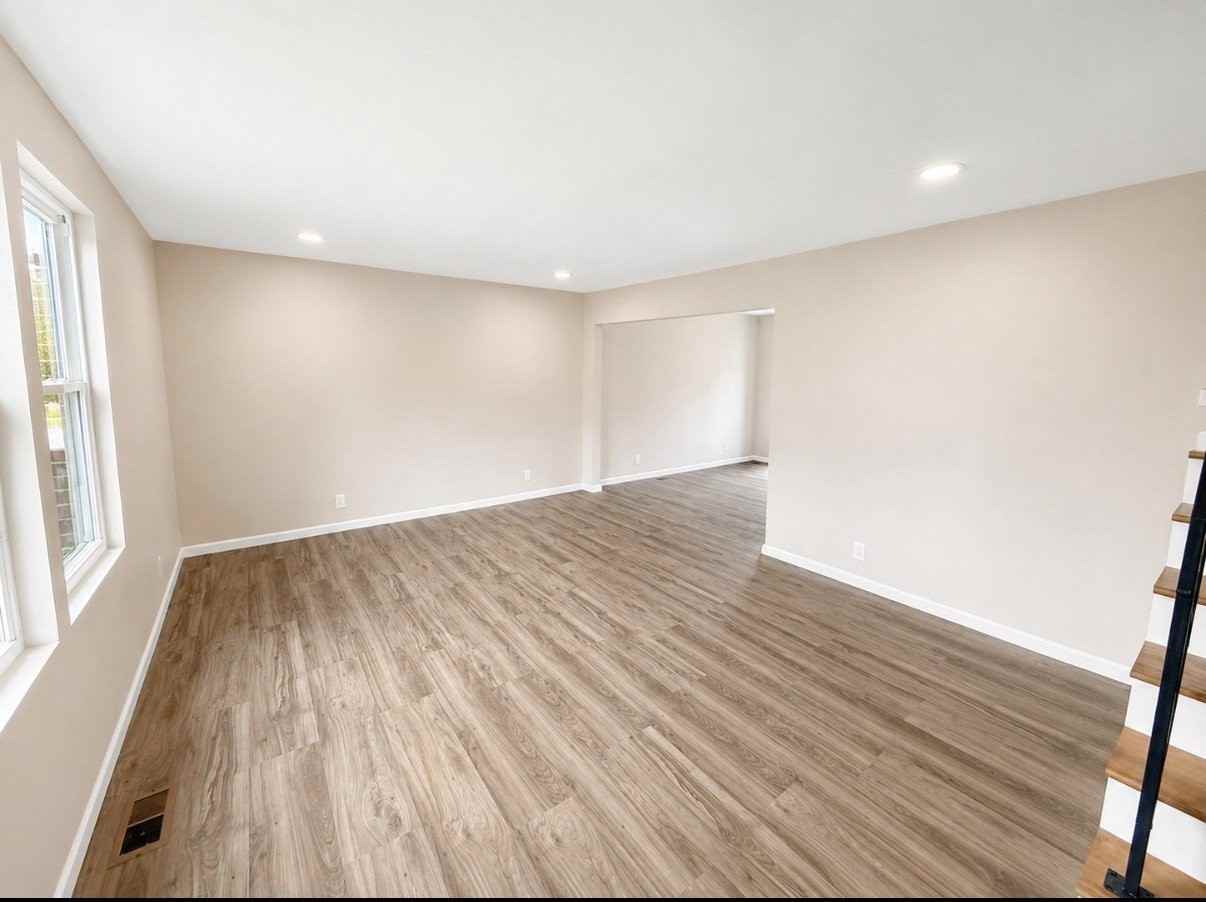 607 Bellevue Rd N - Photo 3 of 11