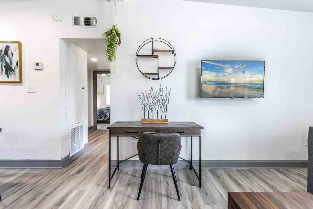 511 San Juan Blvd - Photo 6 of 19