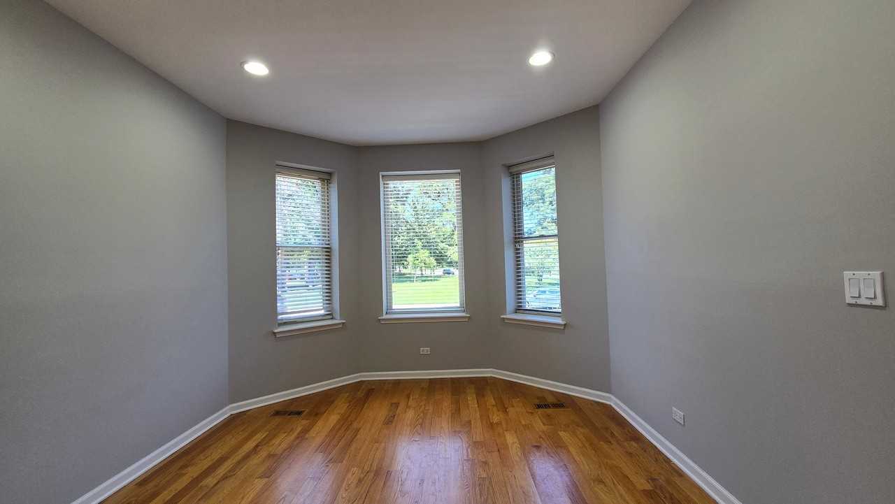 3147 W Augusta Blvd #1 - Photo 3 of 15