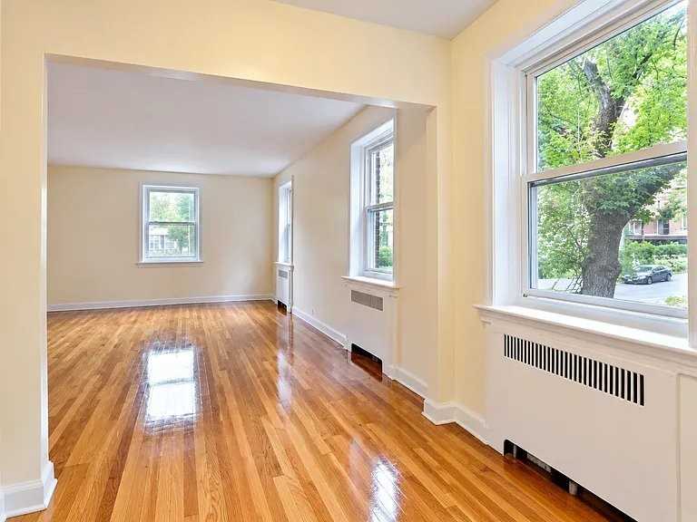 454 W State St #C3B - Photo 3 of 5