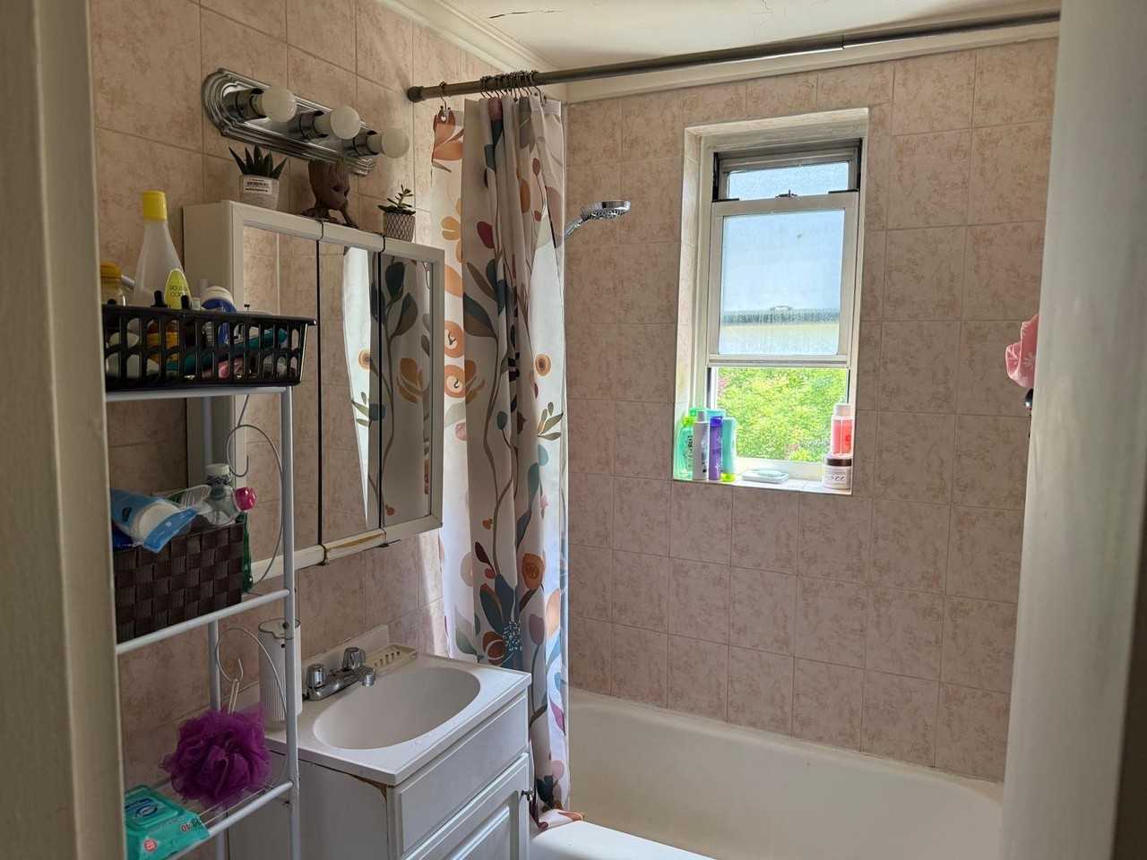 6711 Yellowstone Blvd #4D - Photo 2 of 5