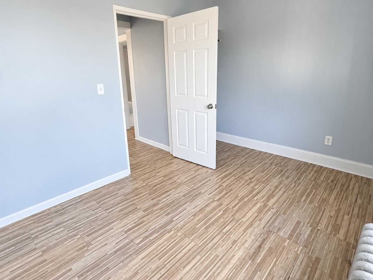 705 Kensington Ave #C - Photo 3 of 4