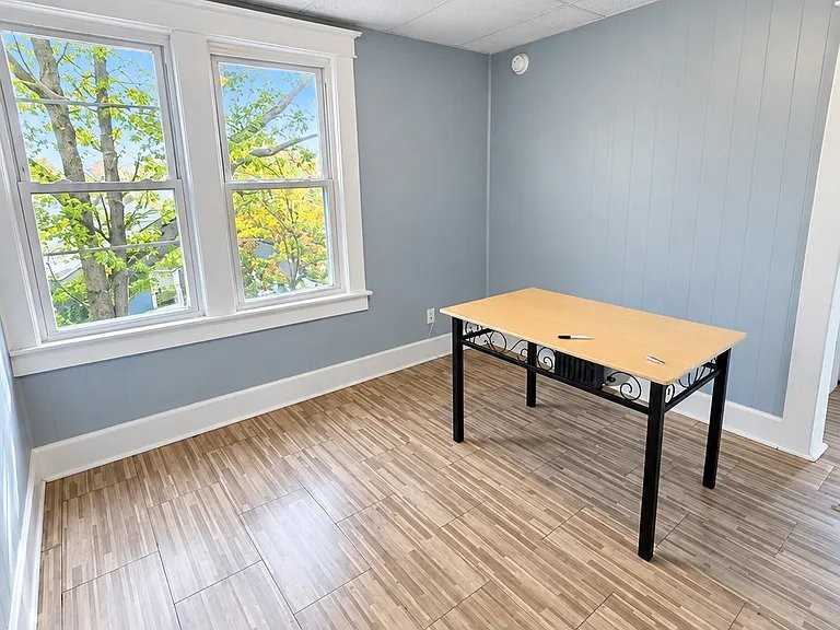 707 Kensington Ave #E - Photo 3 of 8