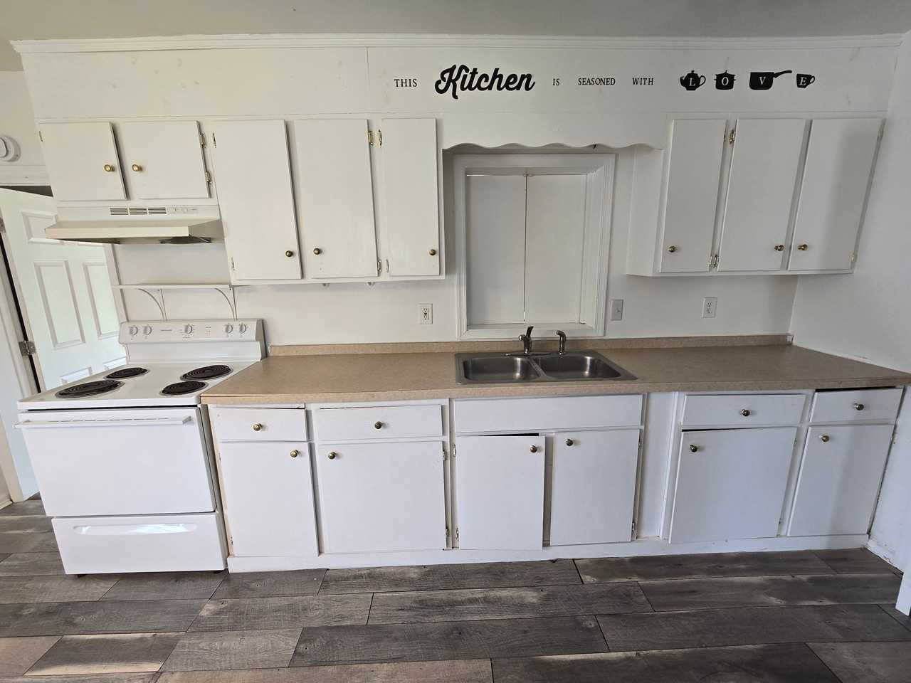 21009 Butler Ct - Photo 5 of 15