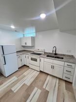 280 W 16th St - Photo 1 of 1