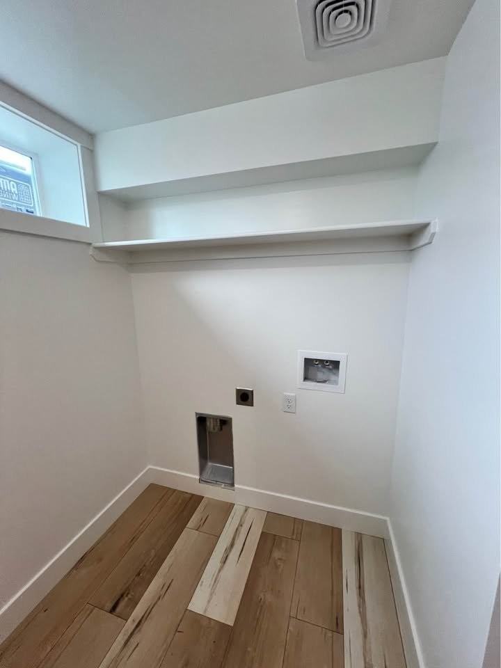 280 W 16th St - Photo 5 of 9