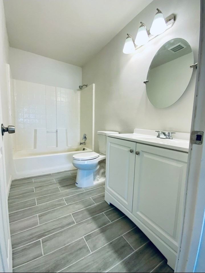 310 N 2nd Pl - Photo 6 of 14