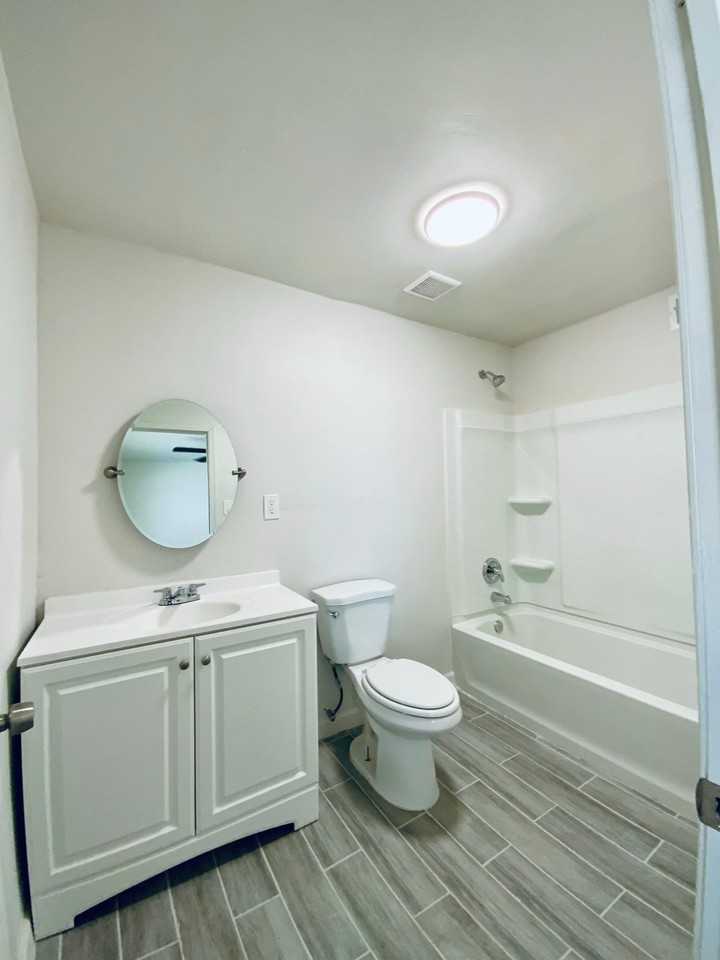 310 N 2nd Pl - Photo 7 of 14
