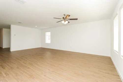 1913 E 19th Ave - Photo 2 of 8