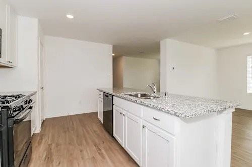 1913 E 19th Ave - Photo 3 of 8