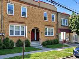 featured image of 728 W Maple Ave #728A