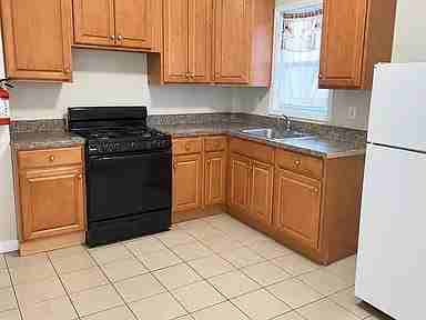 728 W Maple Ave #728A - Photo 2 of 5