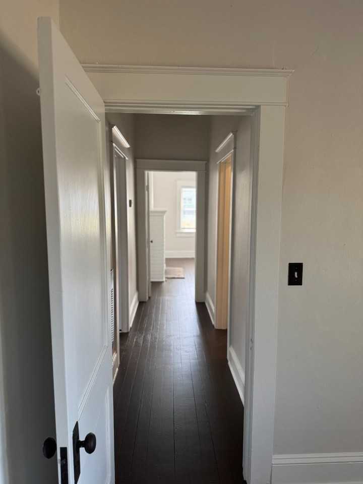 373 E Waldo St - Photo 3 of 19