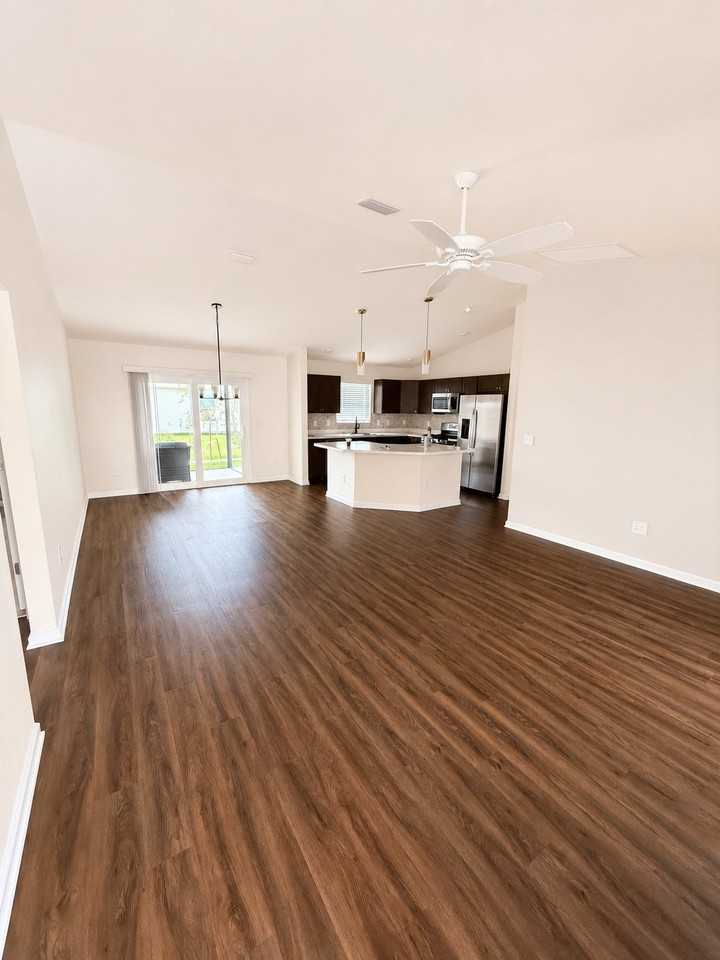 1848 Reece Patterson Dr - Photo 4 of 7