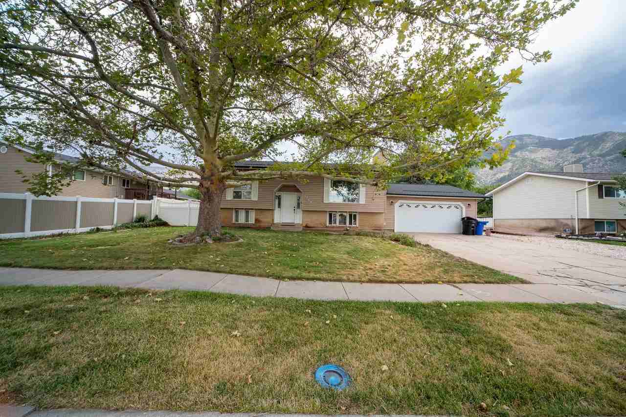 1784 Ne - Photo 2 of 20