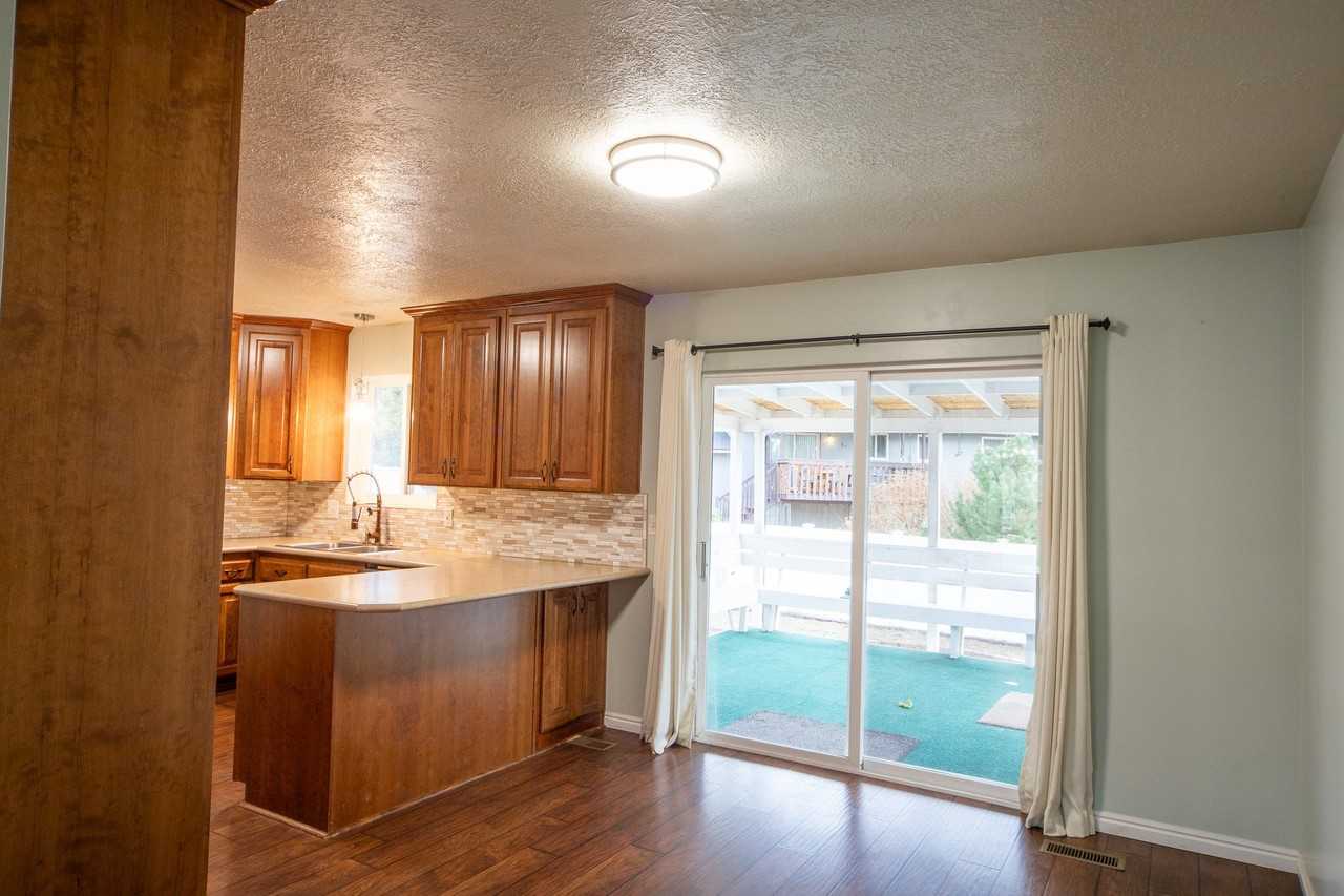 1784 Ne - Photo 5 of 20