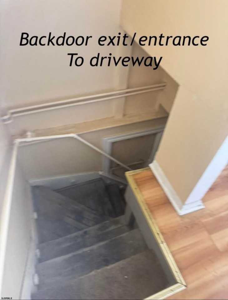 3712 Winchester Ave #2ndFL - Photo 5 of 9