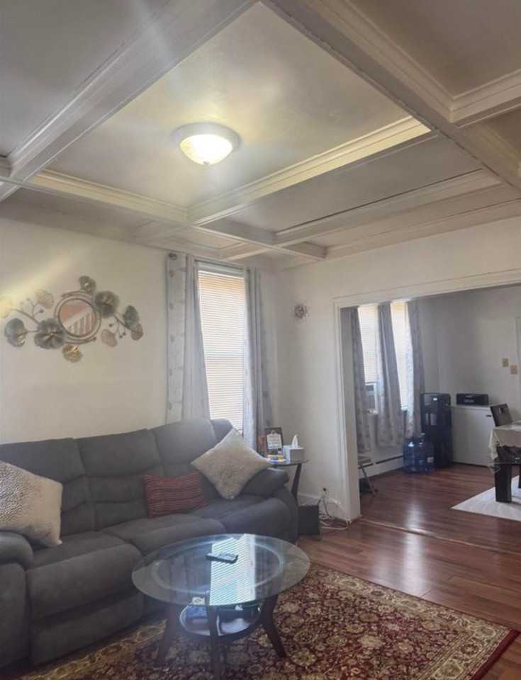 3712 Winchester Ave #2ndFL - Photo 7 of 9