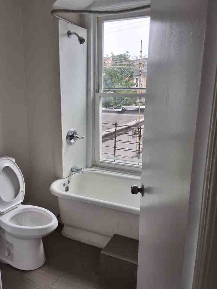 125 W Sidney Ave #4 - Photo 5 of 5