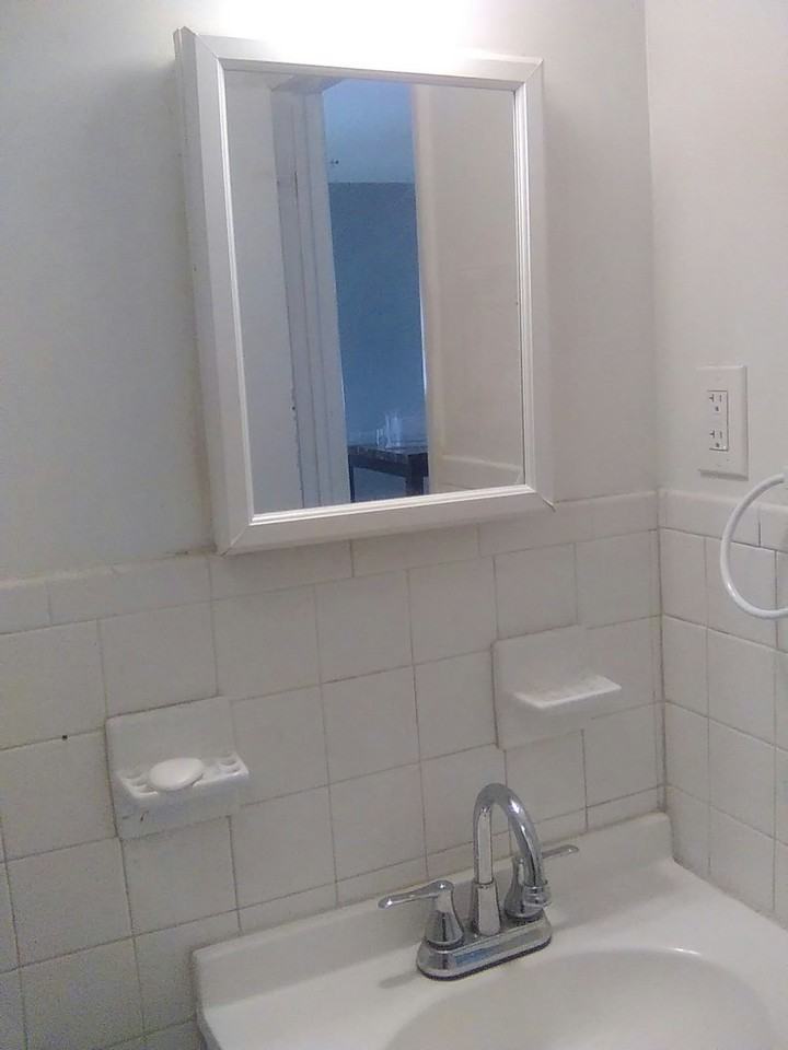 573 Roosevelt Avenue, Unit apt 3 - Photo 7 of 30