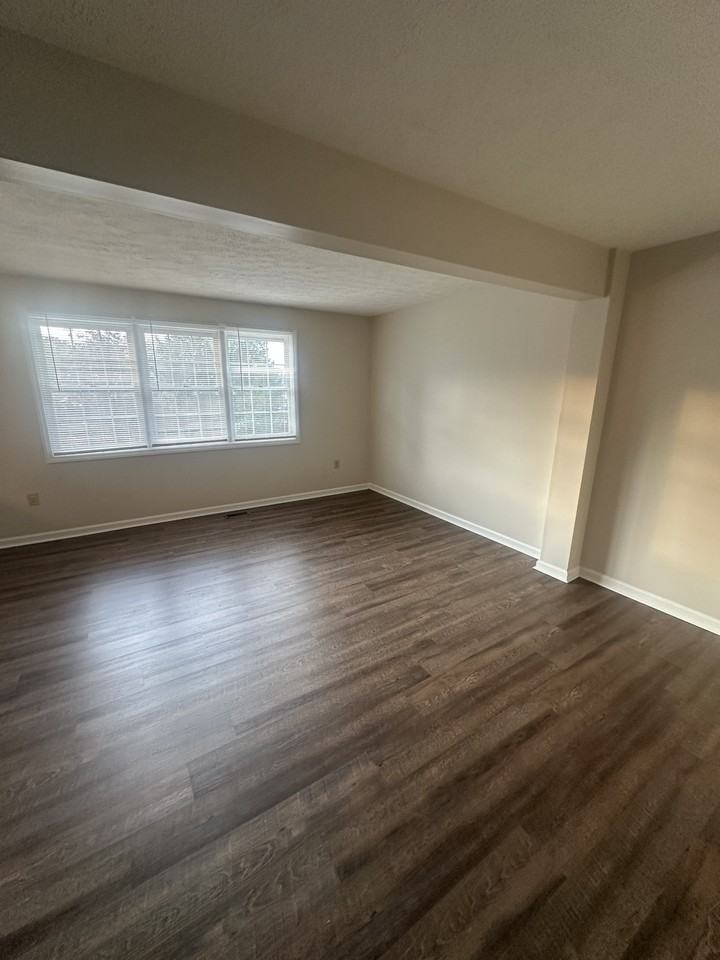 2614 Birchwood Ln - Photo 5 of 31