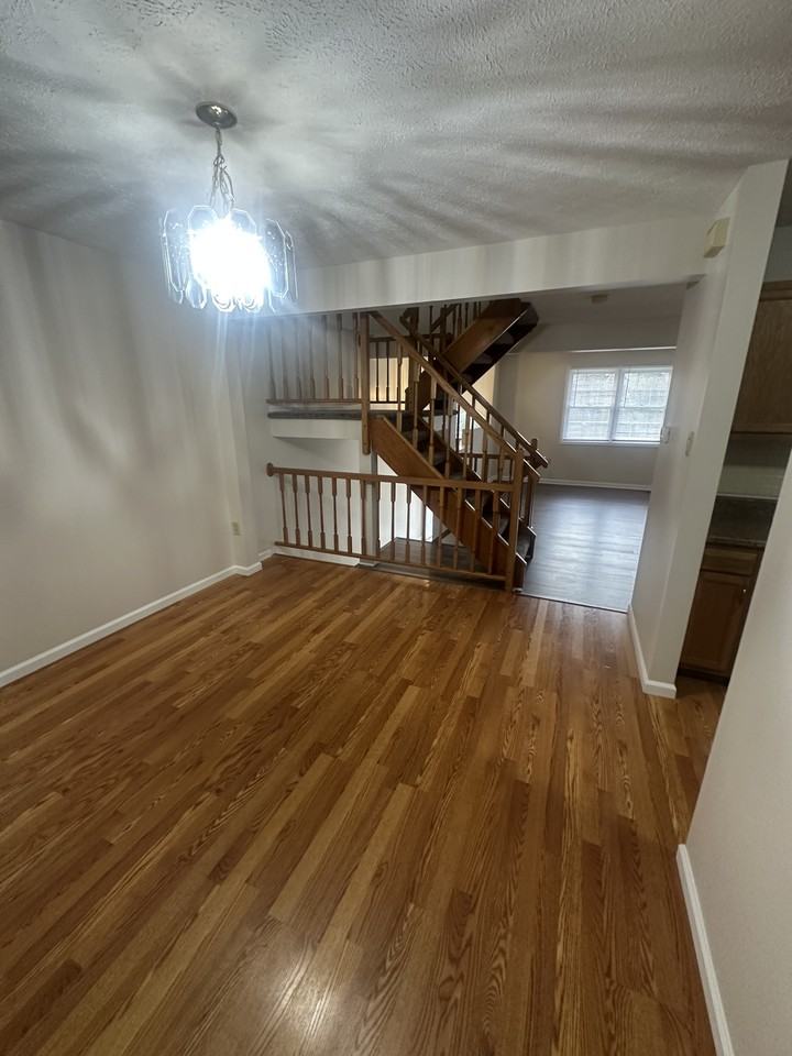 2614 Birchwood Ln - Photo 6 of 31