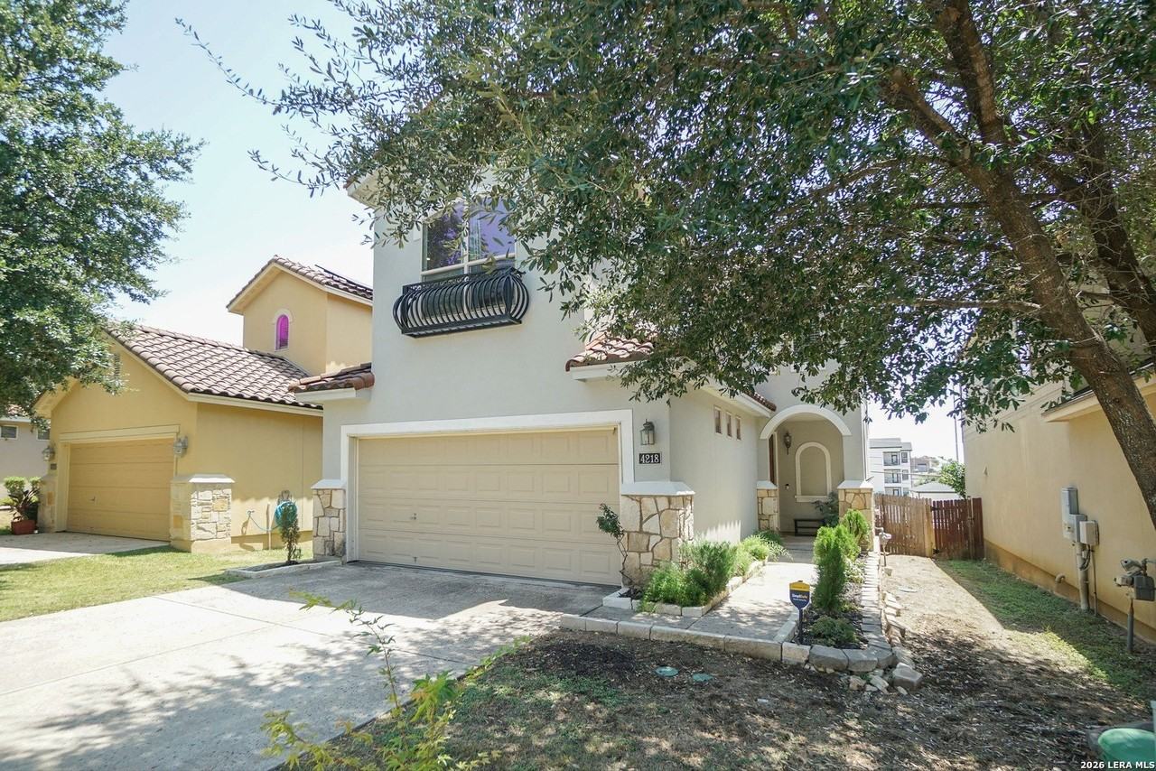 4218 Woodbridge Way - Photo 3 of 29