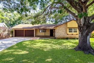 145 Valley Oak Dr - Photo 1 of 1