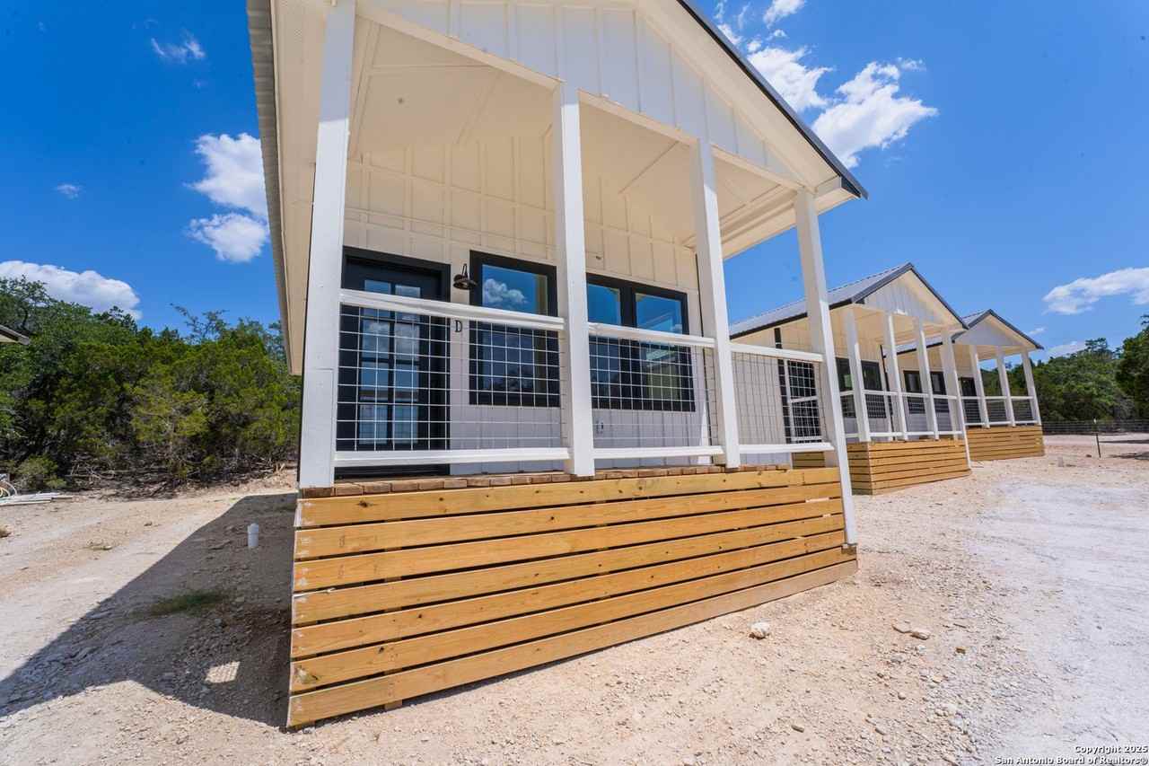 1225 Texas Oaks #B - Photo 2 of 29