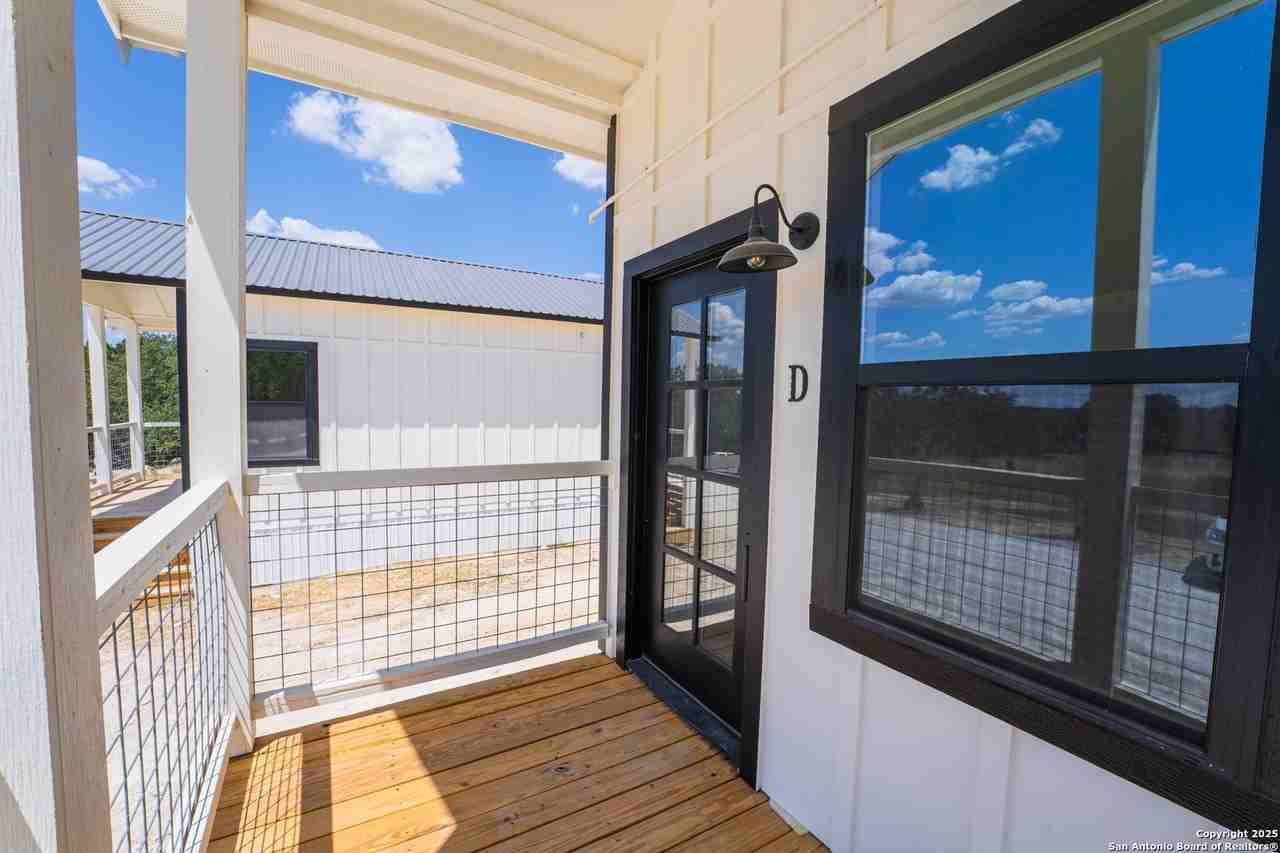 1225 Texas Oaks #B - Photo 3 of 29