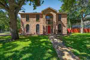 featured image of 2326 Oak Castle