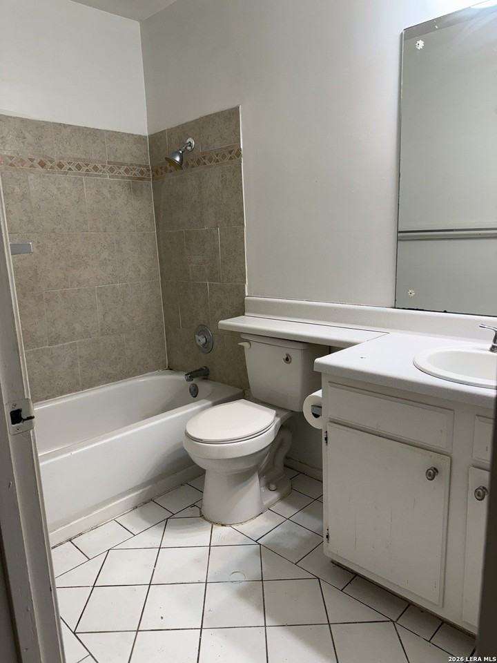 13410 Syracuse St - Photo 6 of 13