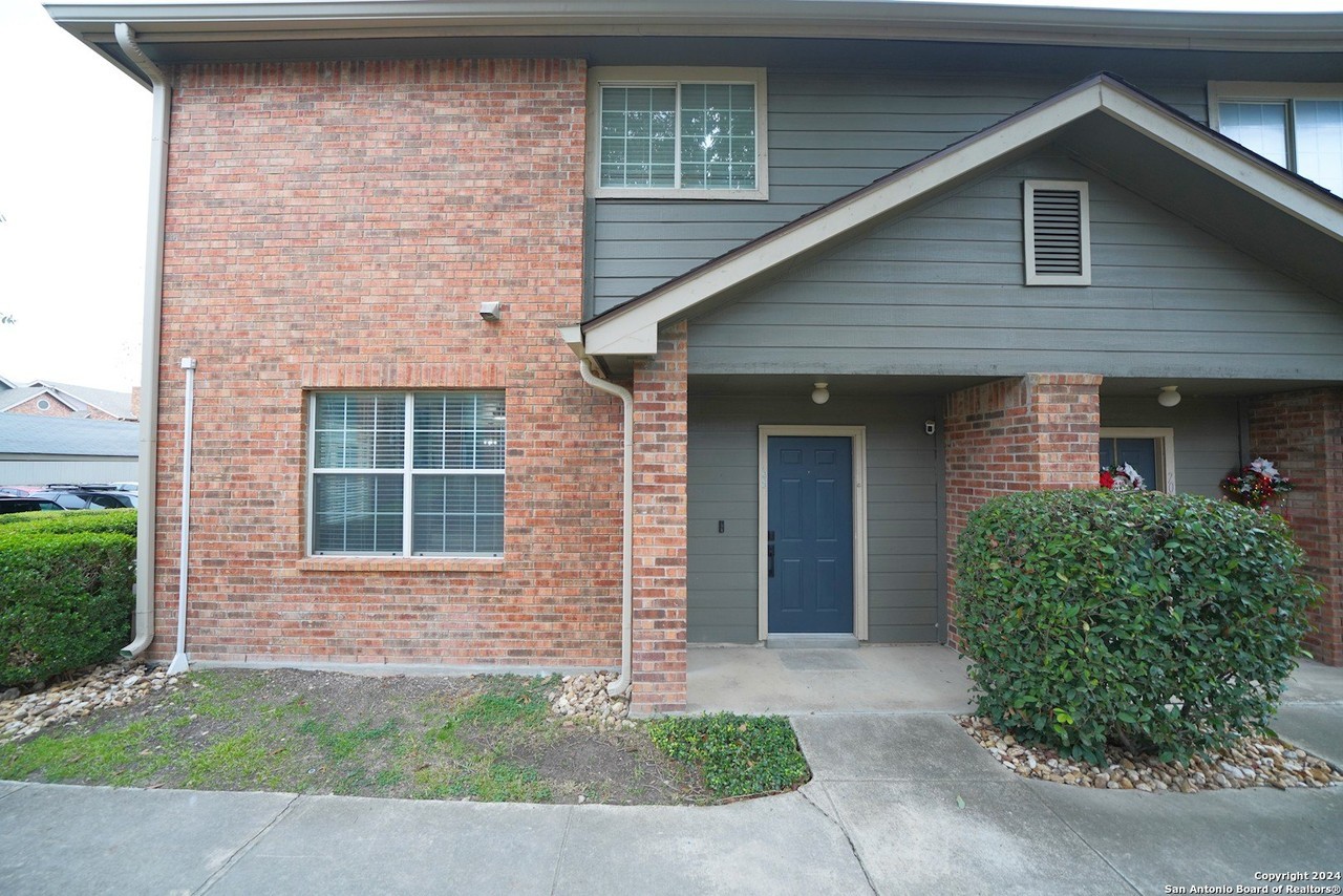 68 Chapel Hill Cir - Photo 2 of 39