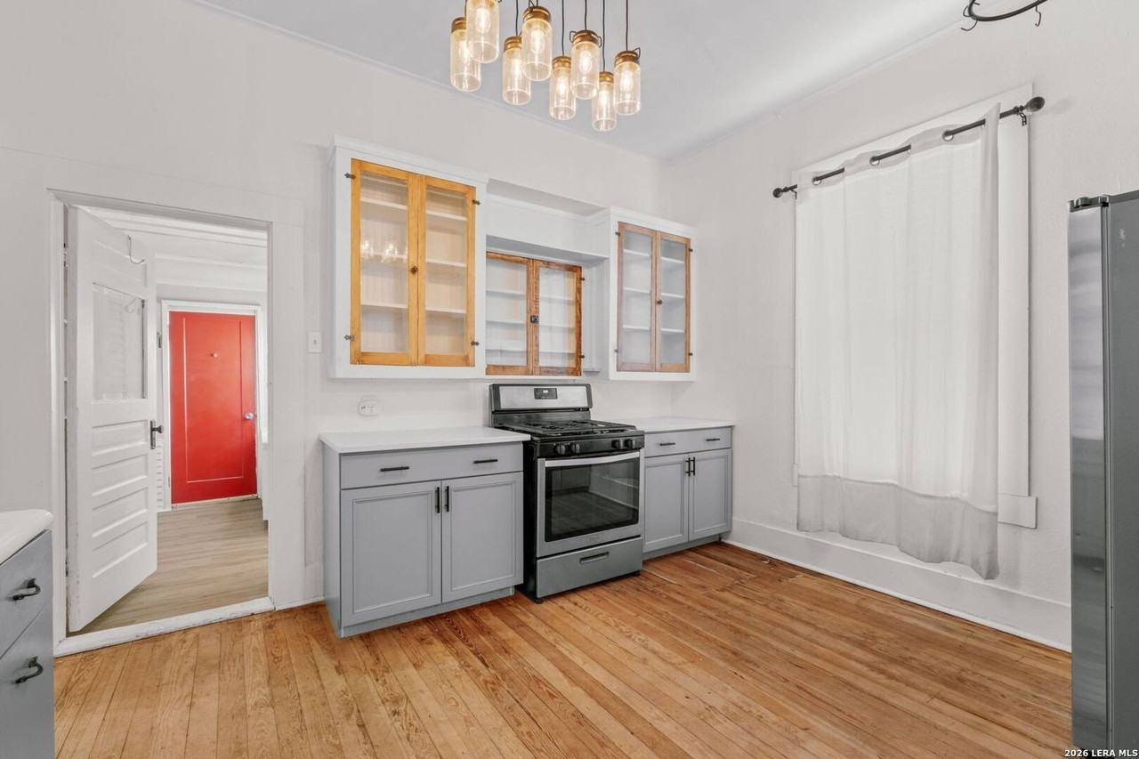 326 Helena St - Photo 7 of 16