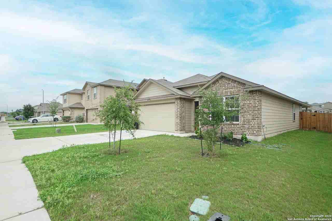 6310 Kendall Cv - Photo 2 of 17