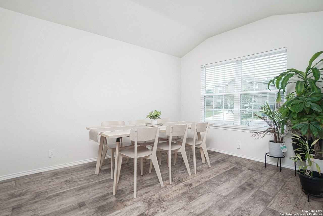 6310 Kendall Cv - Photo 4 of 17
