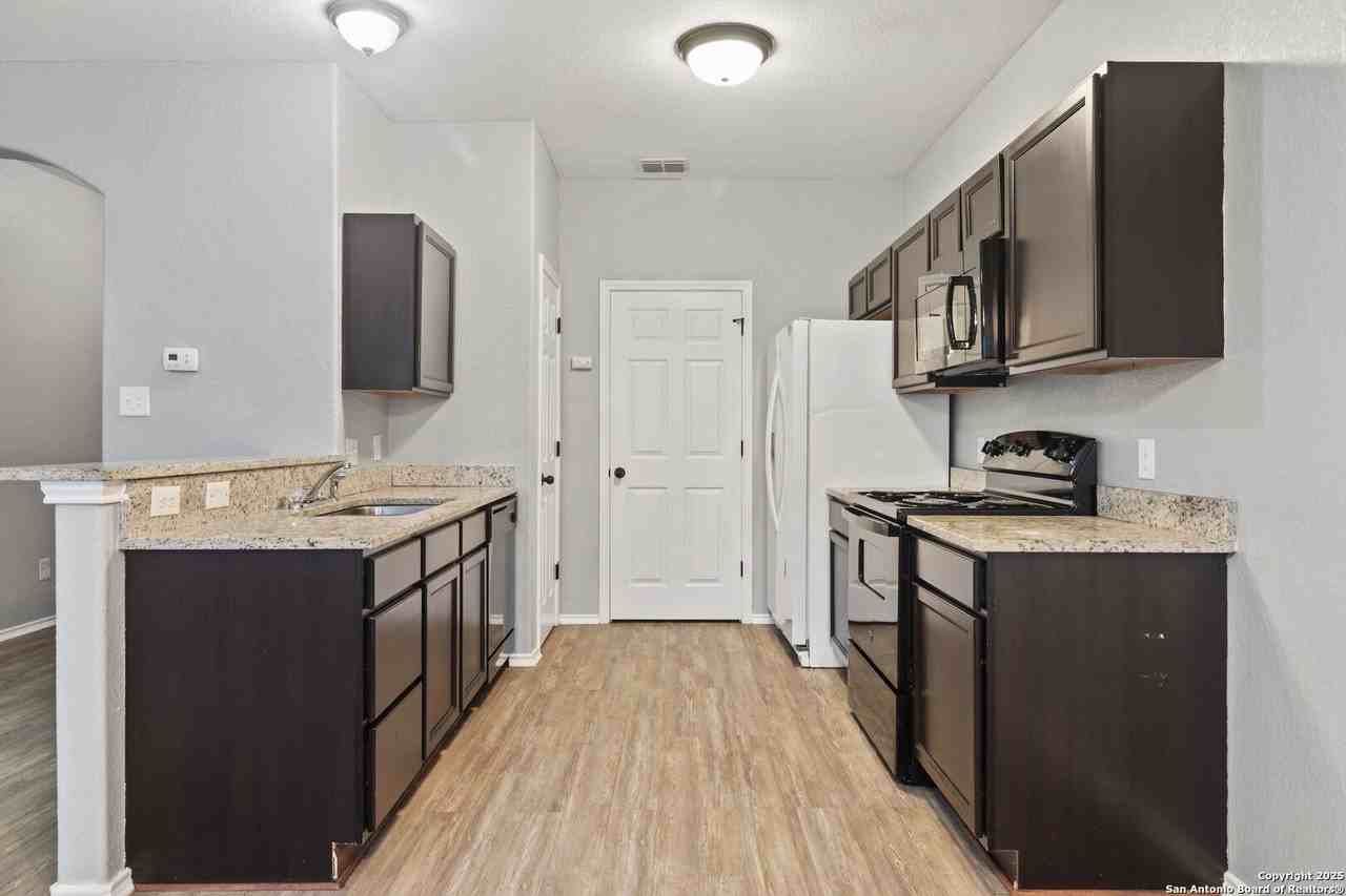 8707 Azul Sky Ct - Photo 6 of 16